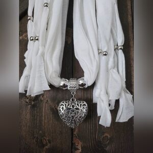 NWT White Scarf with Silver Heart Pendant